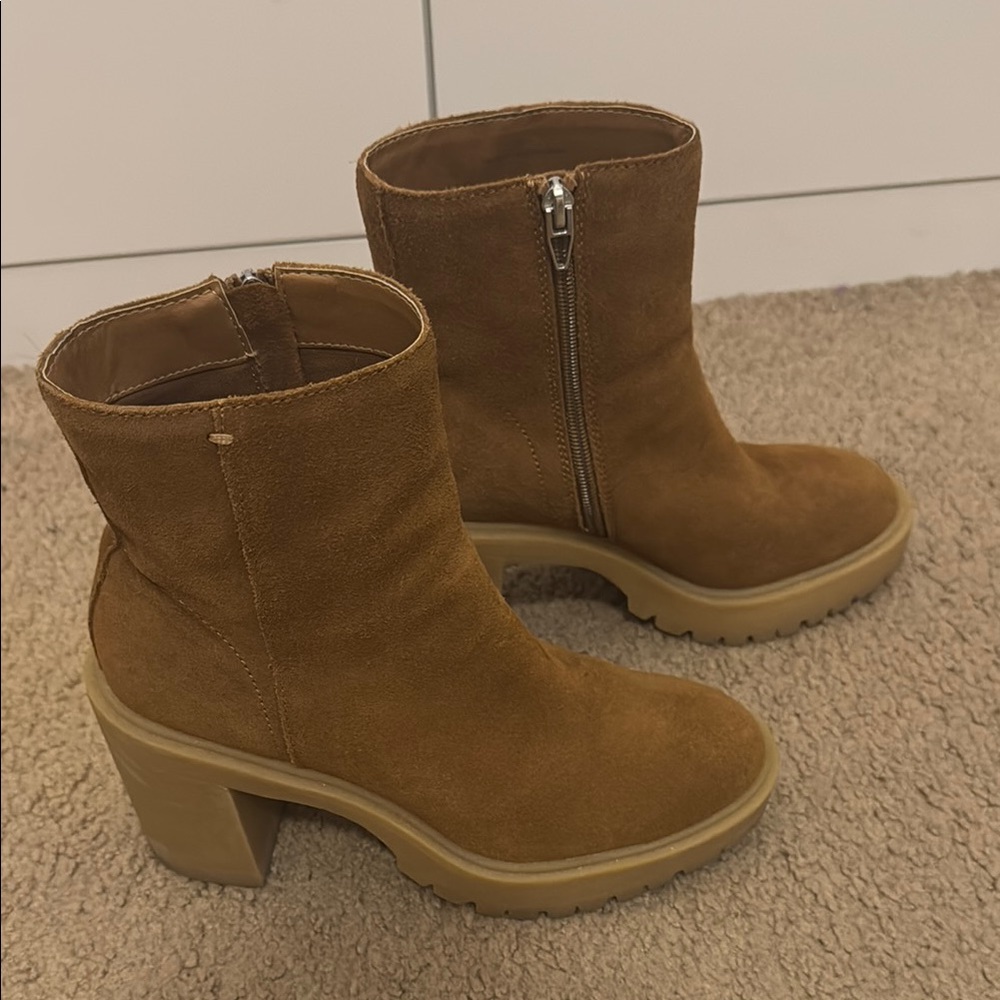 Dolce Vita Women's Tan Suede Ankle Boots